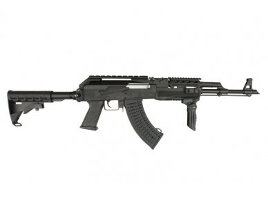 Assault rifle replica CM039C 1