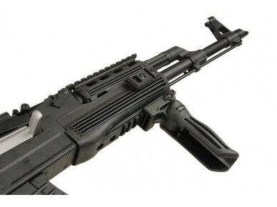 Assault rifle replica CM039C 7