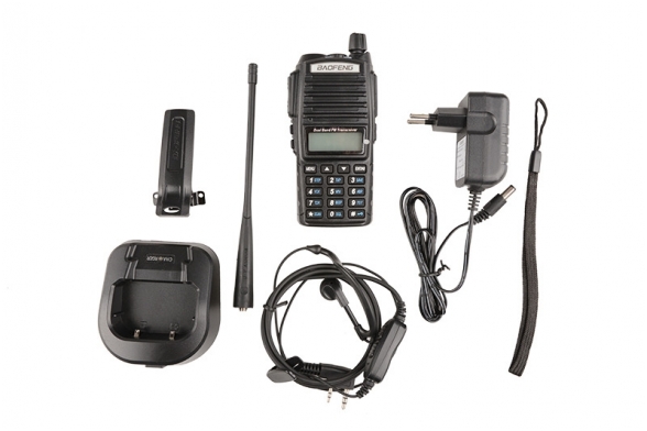 Baofeng UV-82 radijo stotelė 3