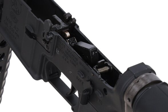 Colt x Cybergun M723 GBBR Assault Rifle 14.5" (V3) – Grey 4 Colt x Cybergun M723 GBBR Assault Rifle 14.5" (V3) – Grey 4