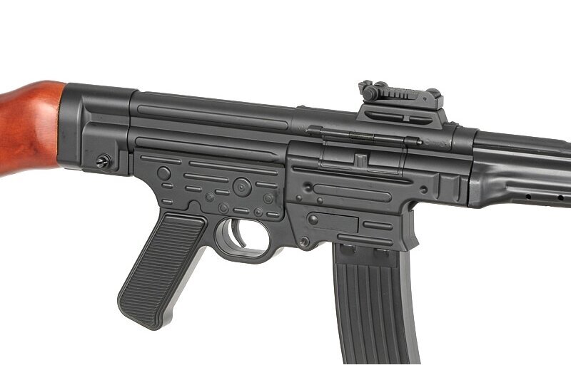 Šratasvydžio automato modelis Sturmgewehr 44 4