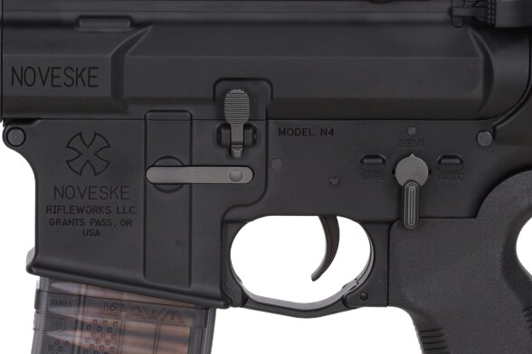 Noveske x EMG N4 Gen.3 SHORTY Cyma Platinum Gen.2 AEG assault rifle 10.5" – Black 8 Noveske x EMG N4 Gen.3 SHORTY Cyma Platinum Gen.2 AEG assault rifle 10.5" – Black 8