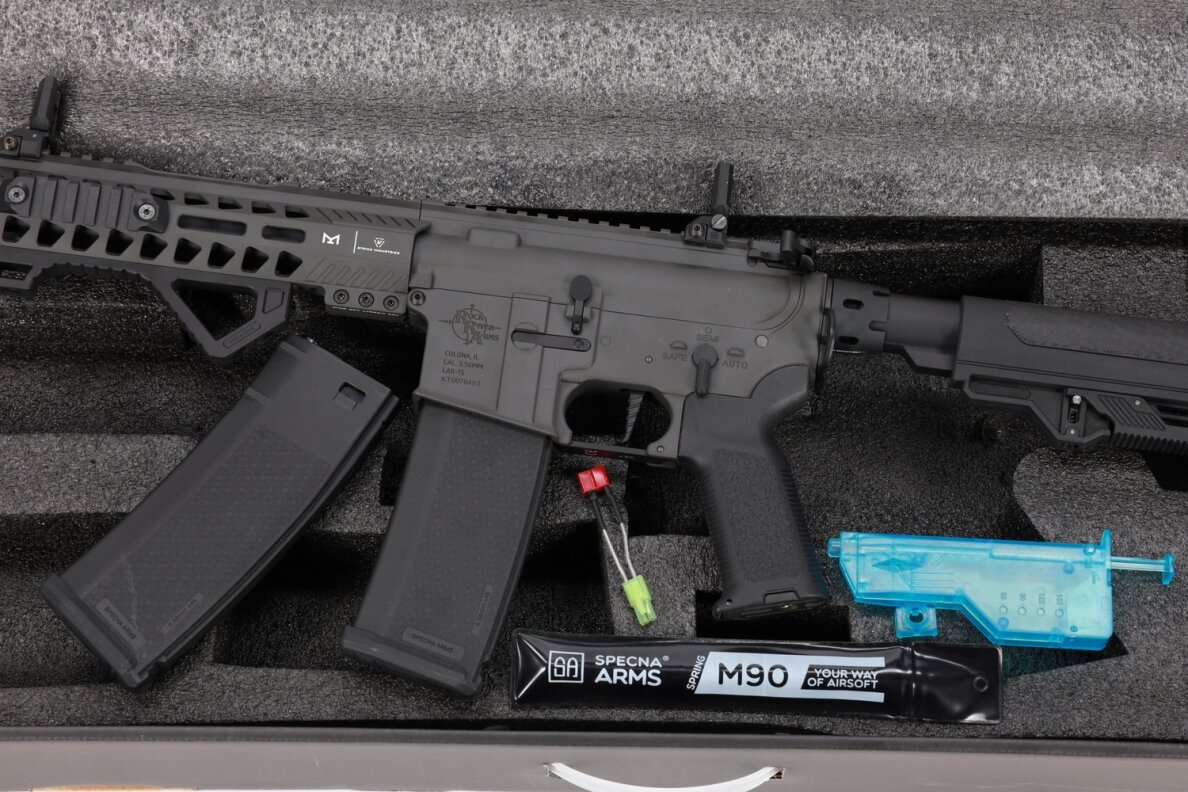 Specna Arms RRA SA-E17 EDGE™ HAL 2 Light Ops Stock Gen. 2 Chaos Grey airsoft Carbine 11 Specna Arms RRA SA-E17 EDGE™ HAL 2 Light Ops Stock Gen. 2 Chaos Grey airsoft Carbine 11