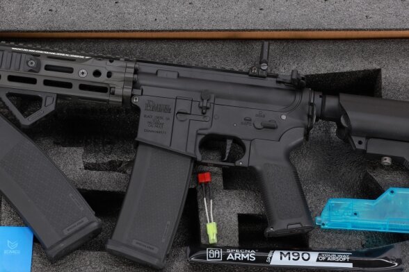 Specna Arms Daniel Defense® RIS III 10.5'' SA-E27 EDGE™ HAL 2™ ETU Gen. 2 Chaos Grey airsoft Carbine 15