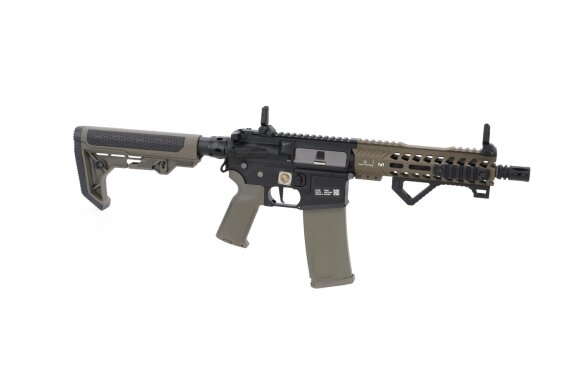 Specna Arms RRA SA-E17 EDGE™ HAL 2 Light Ops Stock Gen. 2 Olive airsoft Carbine 2 Specna Arms RRA SA-E17 EDGE™ HAL 2 Light Ops Stock Gen. 2 Olive airsoft Carbine 2