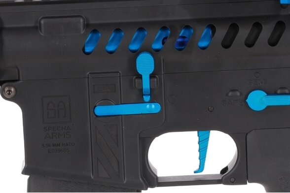 Šratasvydžio automatas AR-15 HAL 2 ETU, Blue edition, Light Ops 3