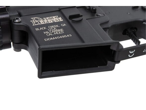 Airsoft AR-15 Daniel Defense III 12,5" light black 18 Airsoft AR-15 Daniel Defense III 12,5" light black 18