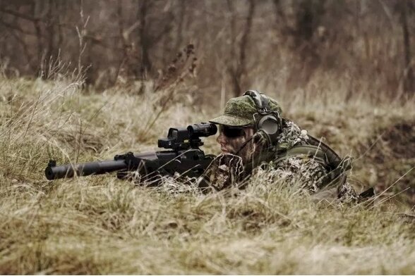 TO551 Red Dot Sight Replica - black 3